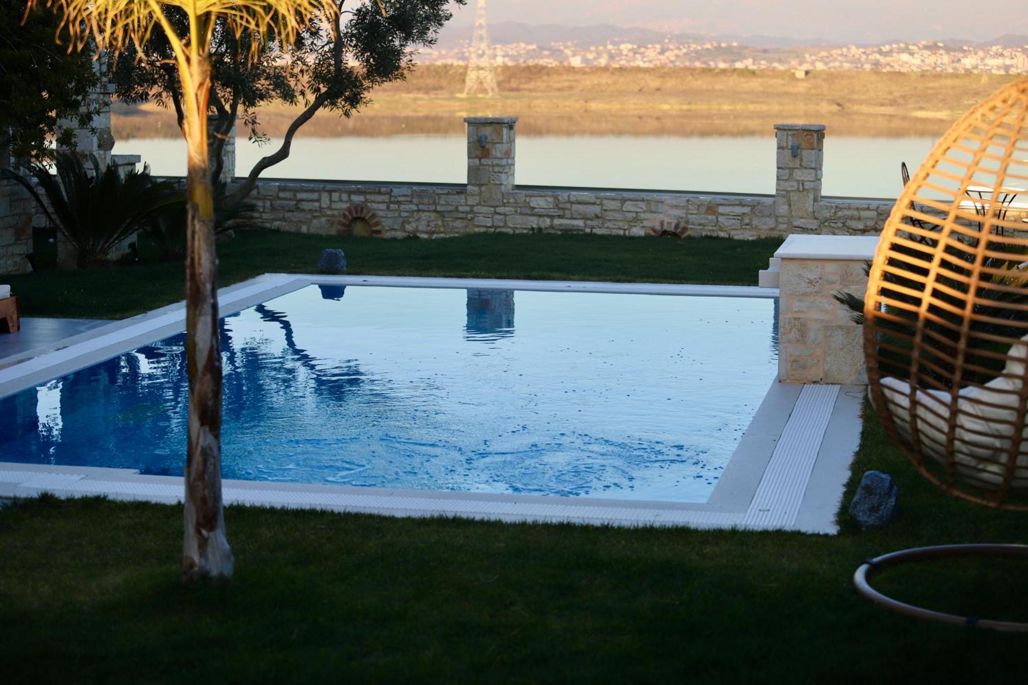 Green Villa With Private Pool Драч Екстериор снимка