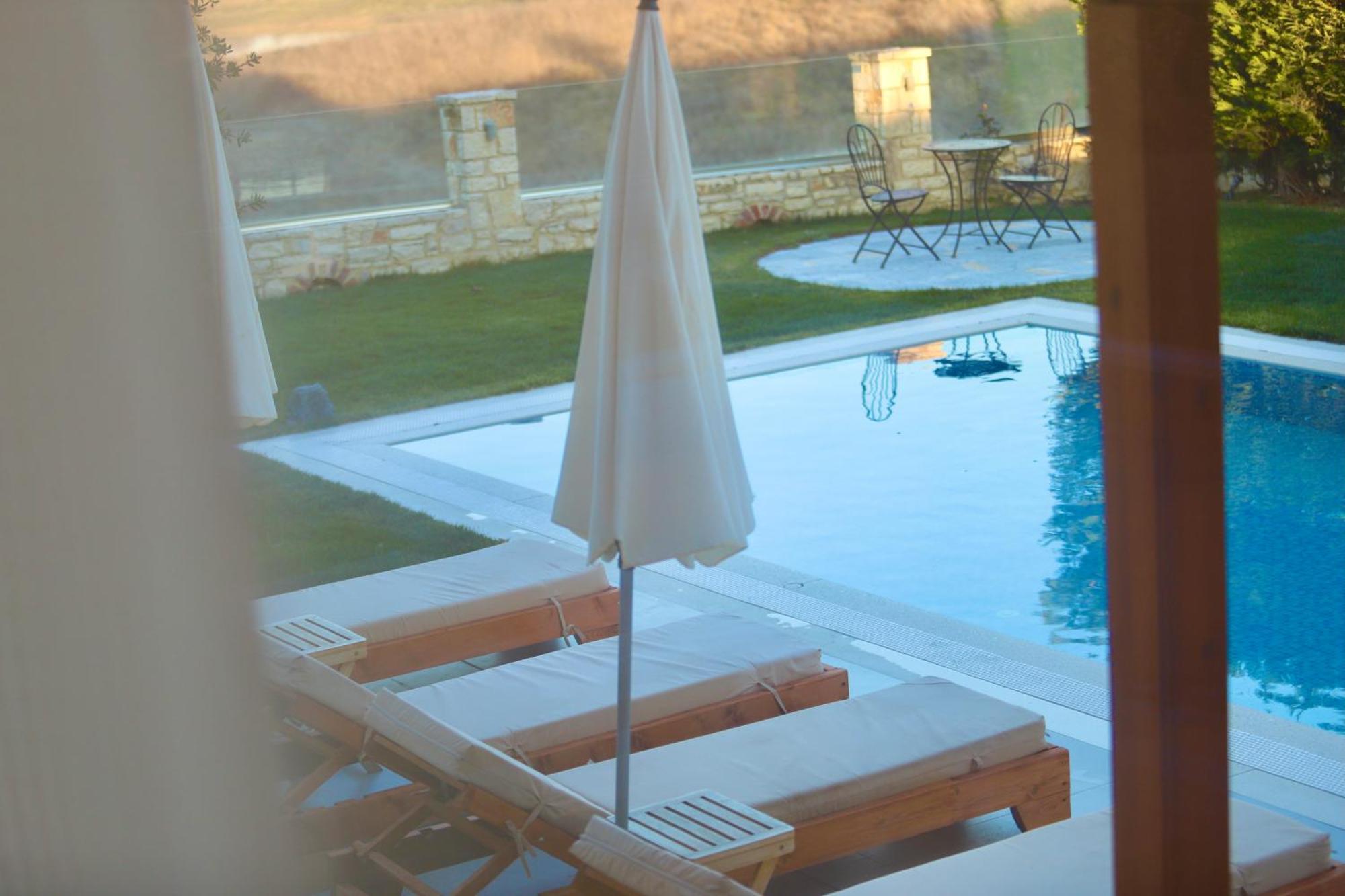 Green Villa With Private Pool Драч Екстериор снимка